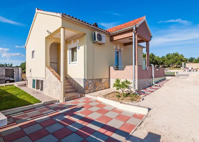 Two-bedroom In בית נופש Vrana (Zadar)