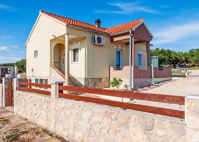 בית נופש Two-bedroom In *